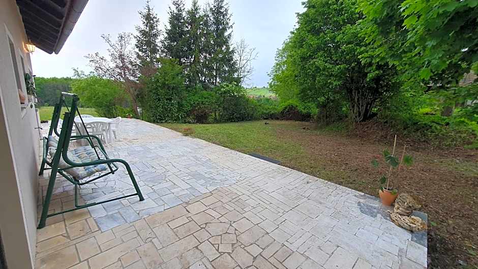 Rooms and apartments Biš