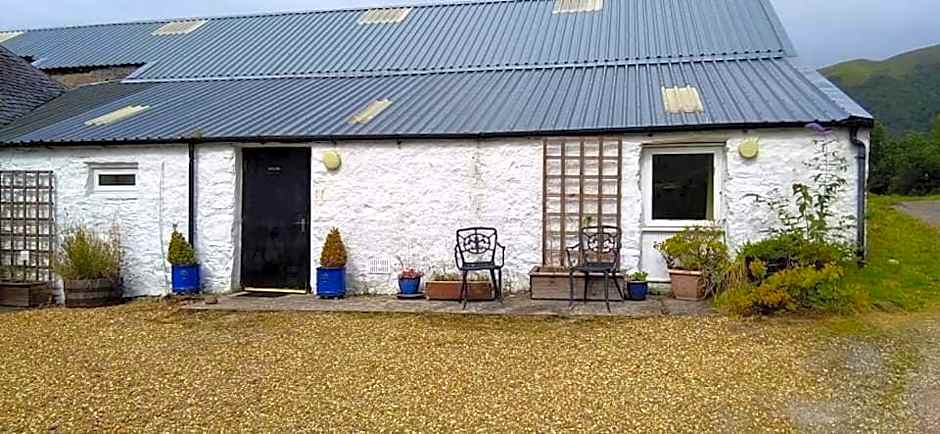 Loch Leven Hotel & Distillery