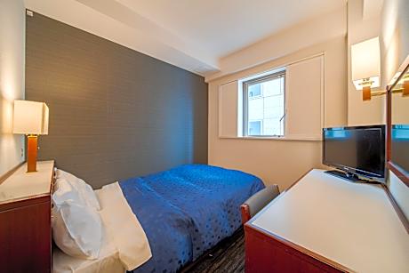 Adjoining Rooms with Semi-Double Bed - Non-Smoking