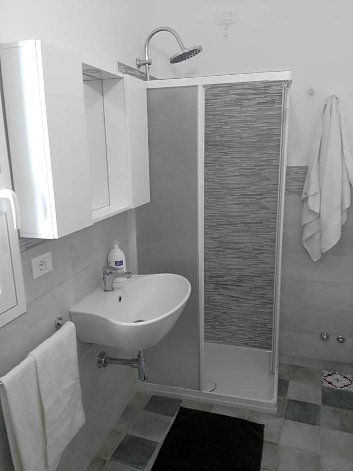 Quattroquarti Stradivari Home