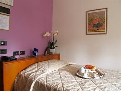 Photo 1 of 11 of Single Room
