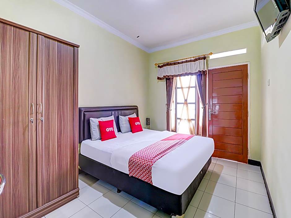 OYO 90912 Wisma Pkpn 1