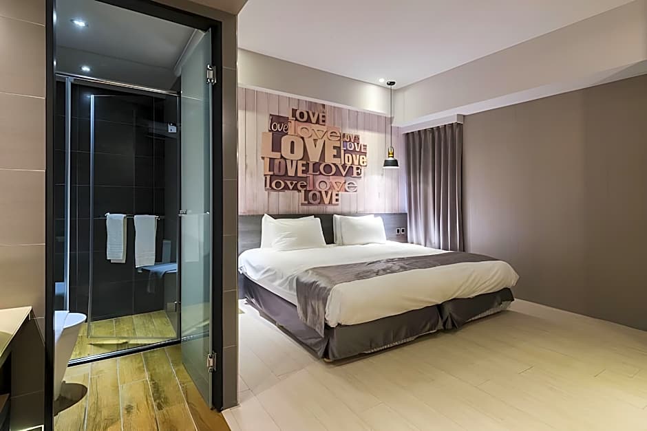 SUNRISE HOTEL