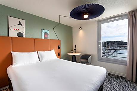 Standard Double Room with Sea View