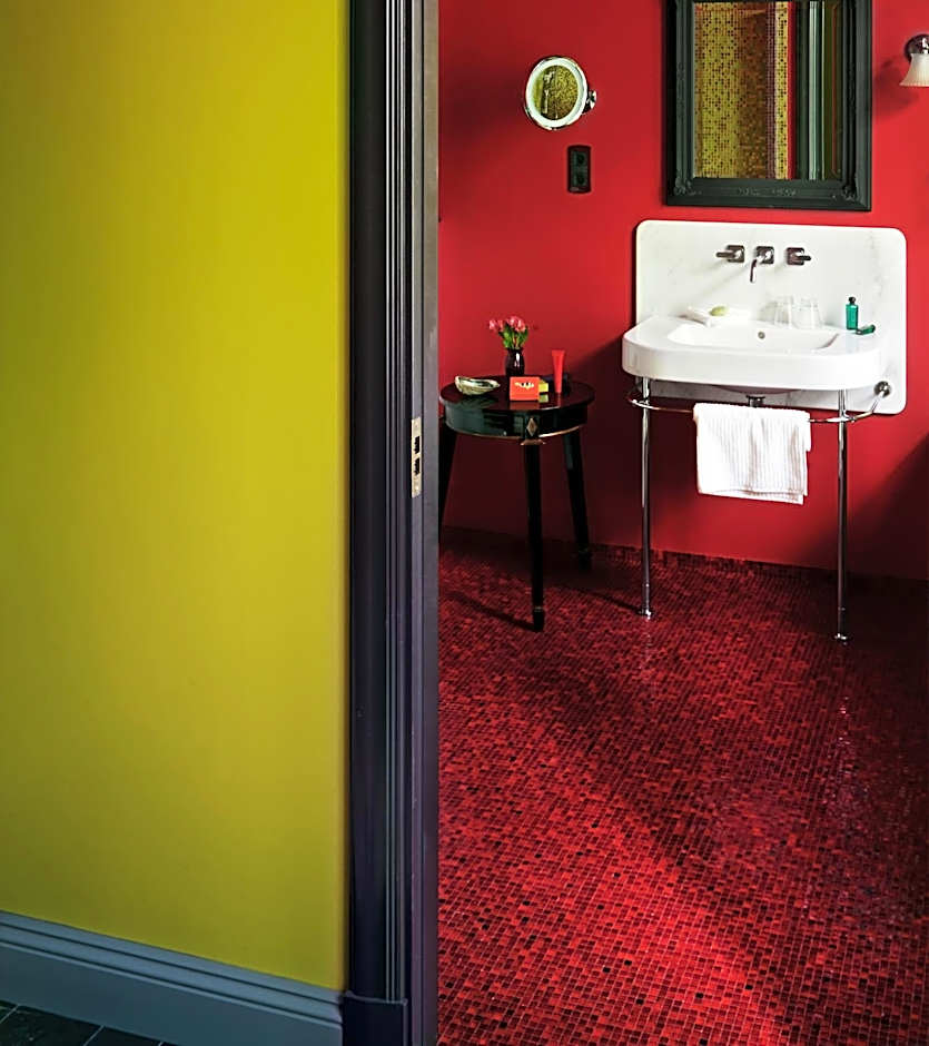 Dorsia Hotel & Restaurant