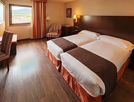 Double or Twin Room with Views