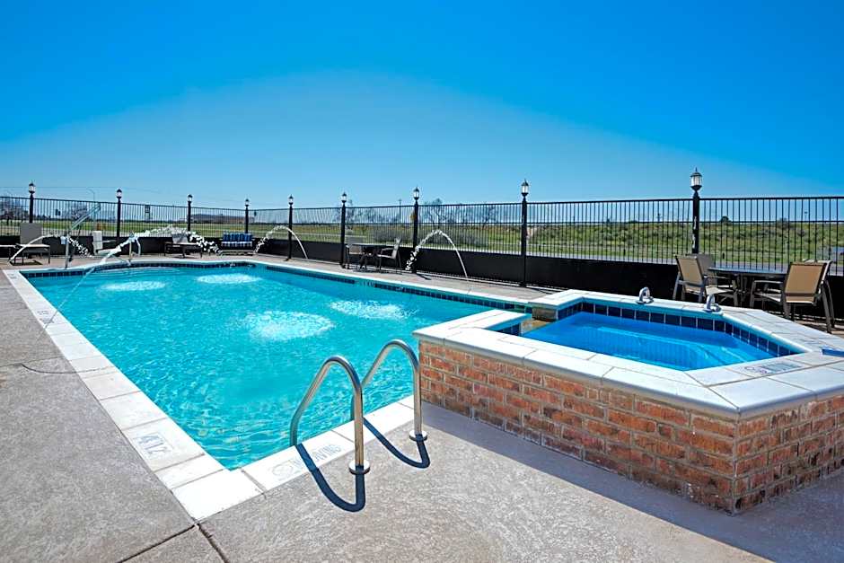 Holiday Inn Express Hotel and Suites Monahans I-20 By IHG