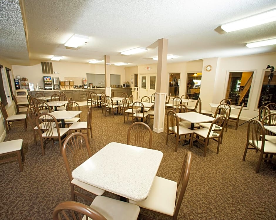 Northfield Inn Suites and Conference Center