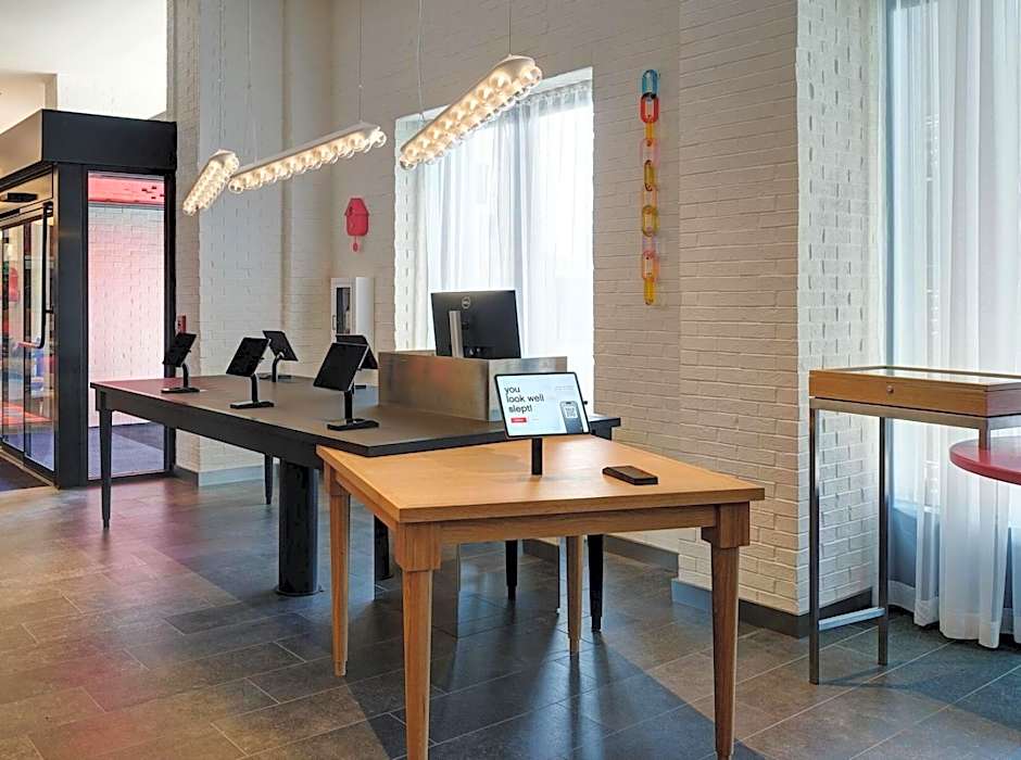 citizenM Amsterdam Airport Schiphol