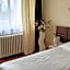 Victoria Family Hotel