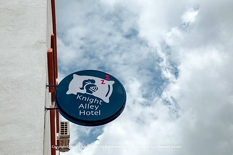 Knight Alley Hotel