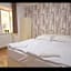 Easy Star Hotel