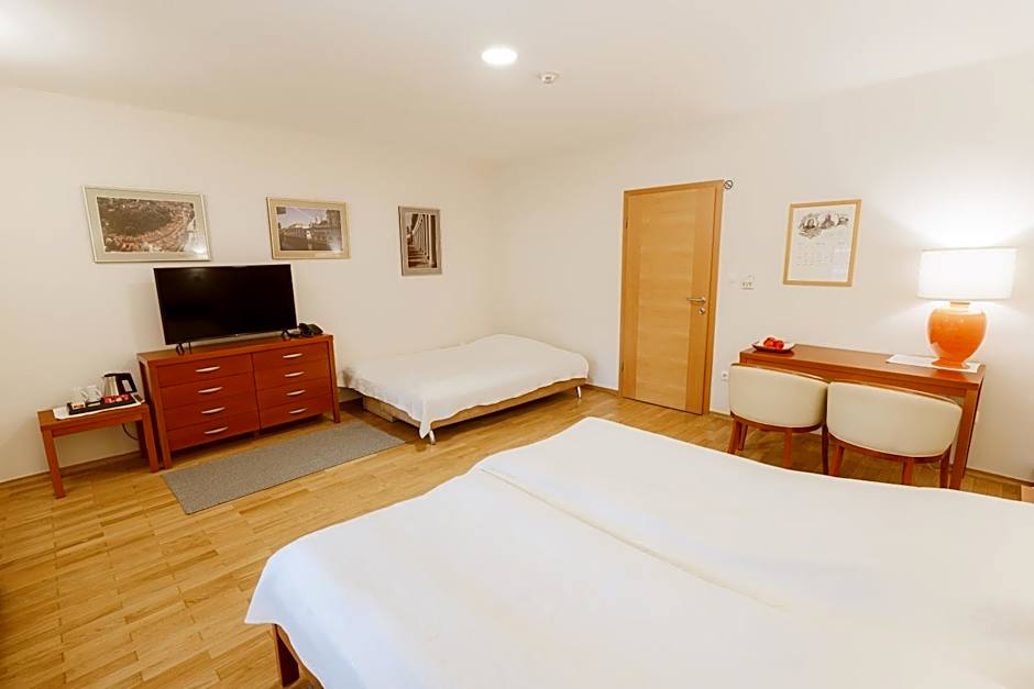 Pri Žabarju Bed & Breakfast Ljubljana
