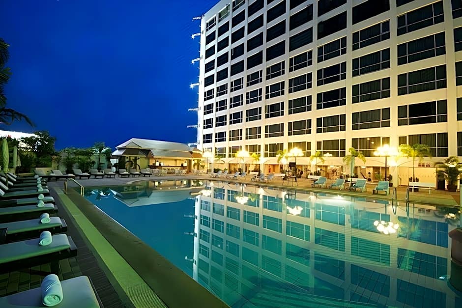 Bangkok Palace Hotel