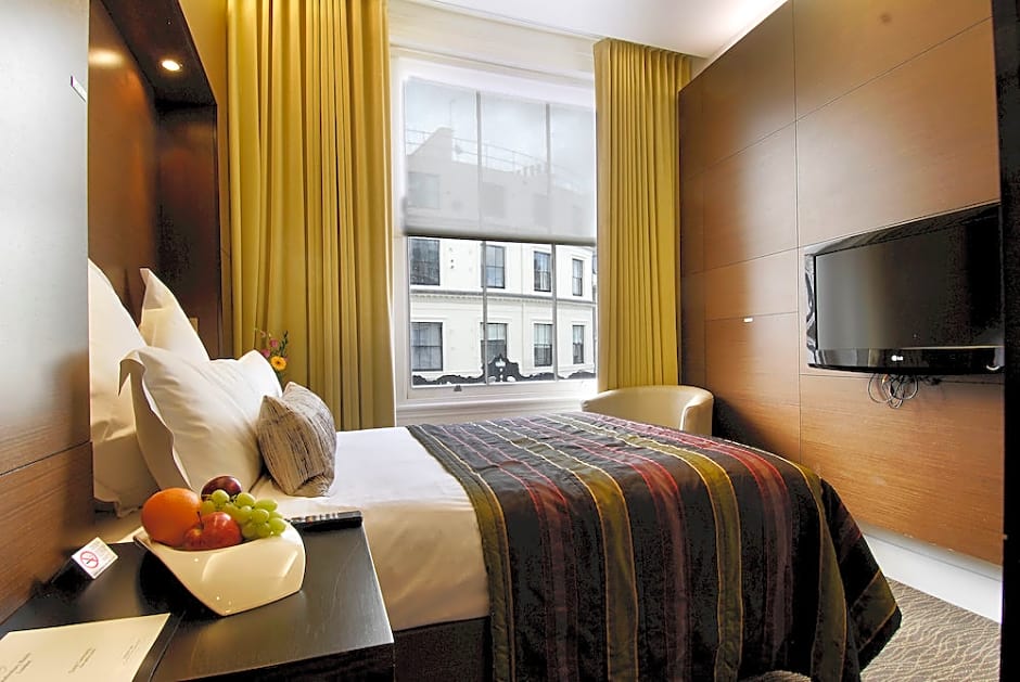 Inhabit Queen's Gardens, a Member of Design Hotels