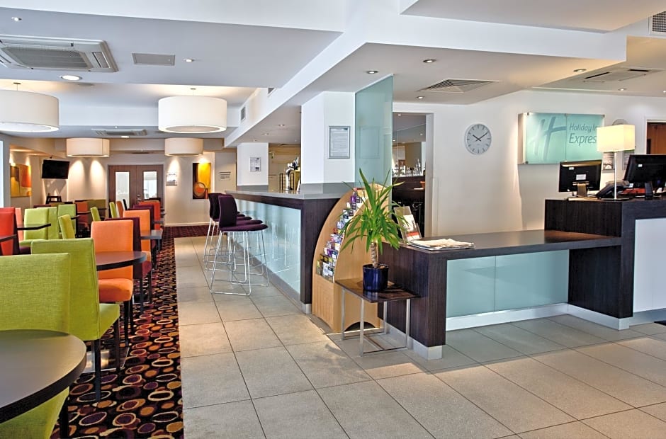 Holiday Inn Express Birmingham–South A45 By IHG