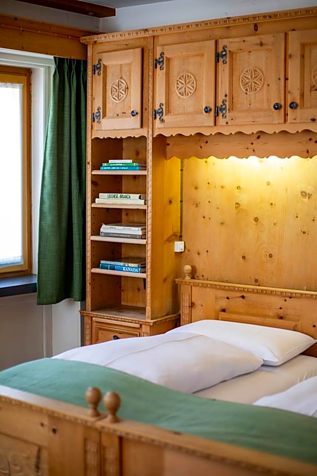 Hotel Alpina