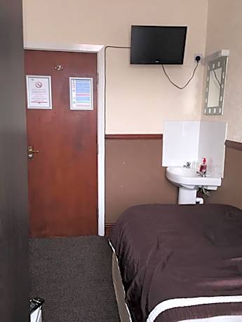 Single Room with Shared Bathroom