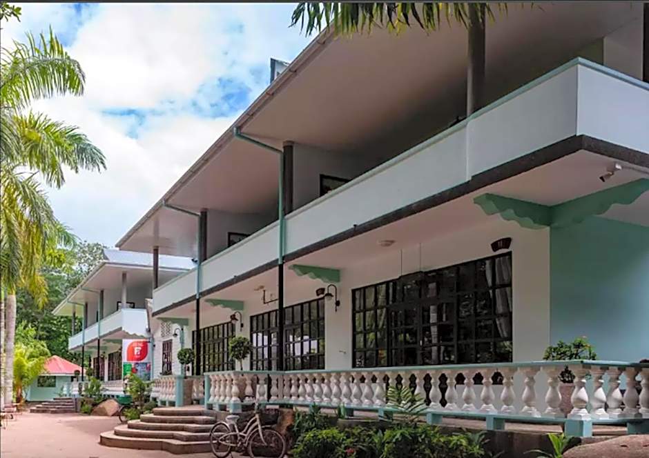 La Digue Self-Catering Apartments