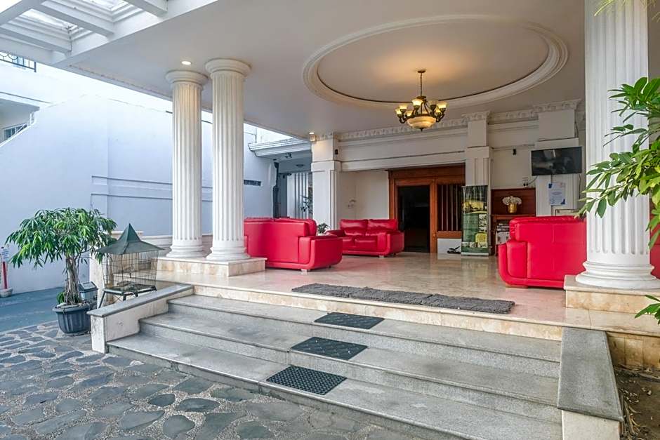 Urbanview Omah Pari Boutique Hotel