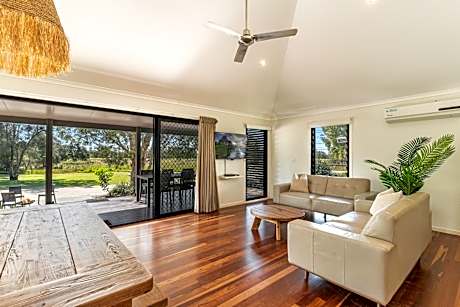 Deluxe Bungalow