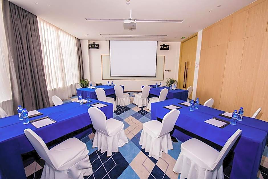 Holiday Inn Express Yinchuan Downtown, an IHG hotel