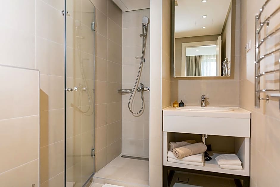 Sunraf Luxe Apartments