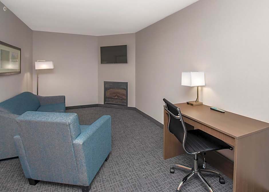 Coast Lethbridge Hotel & Conference Centre