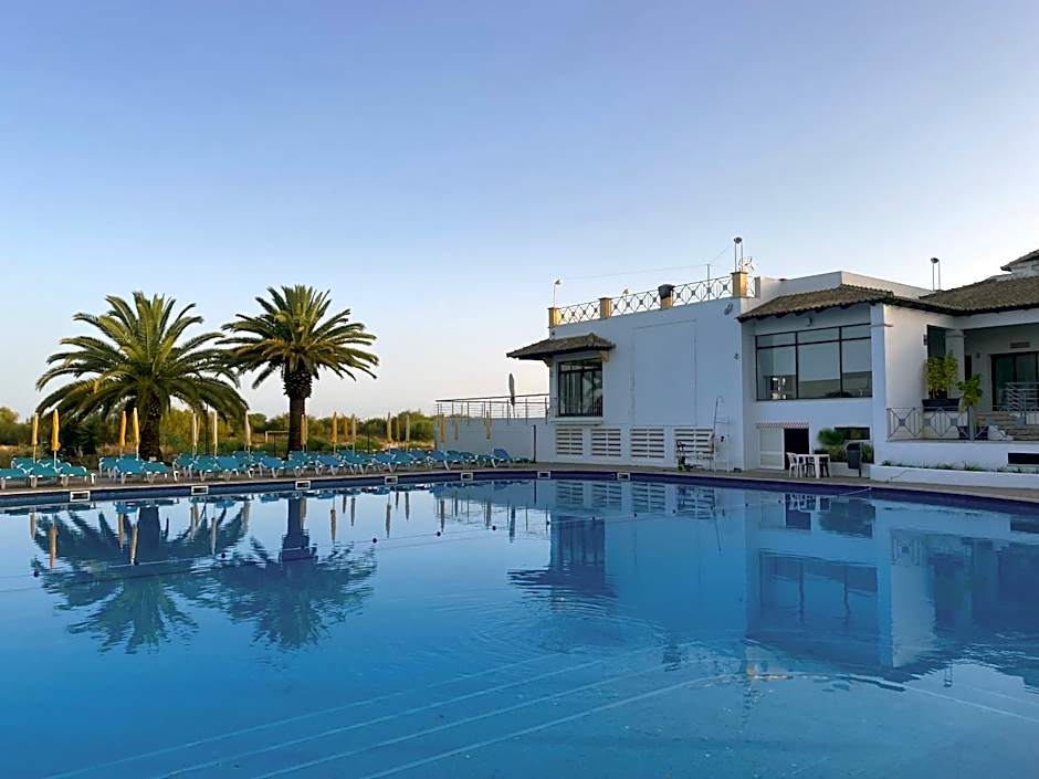 Beach House Golden Club