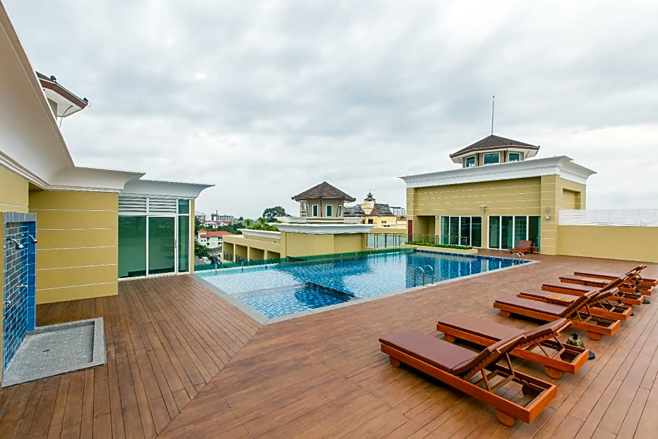Crystal Palace Luxury Hotel Pattaya
