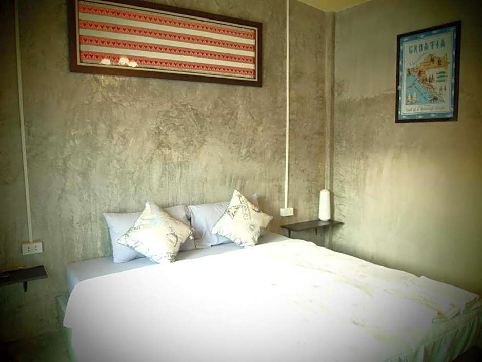Maesai Holic Lodge