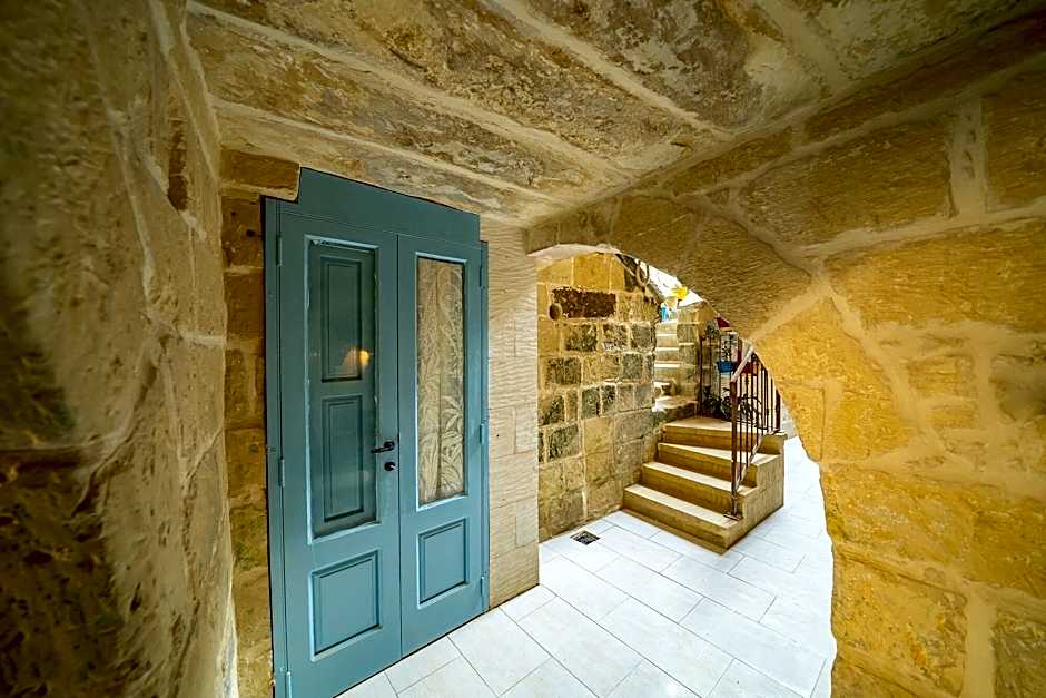 Ta' Pinu B&B