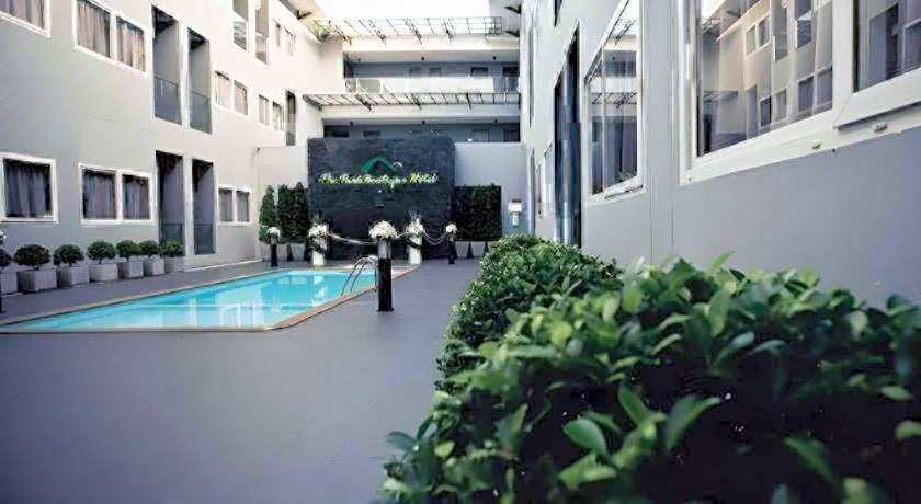 The Peak Boutique Hotel