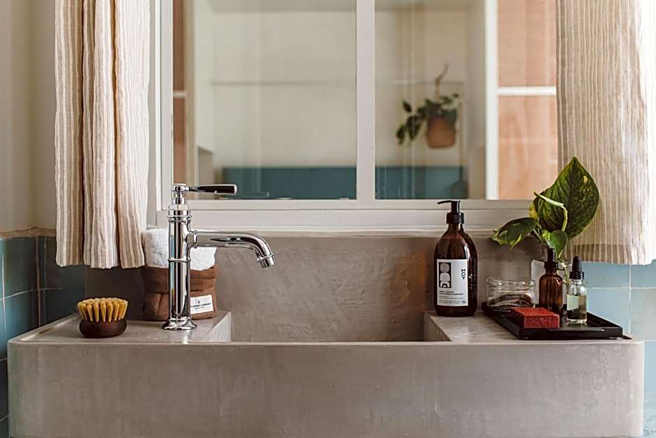 HOY Paris - Yoga Hotel