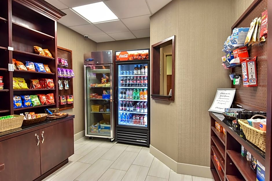 Holiday Inn Express and Suites Springfield Medical District, an IHG Hotel