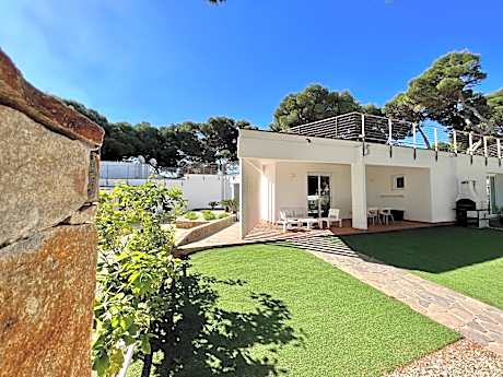 Angolo Mare Apartments & Rooms