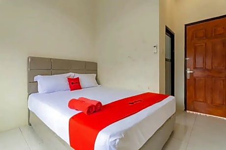 RedDoorz near Arka Sepinggan Airport Balikpapan