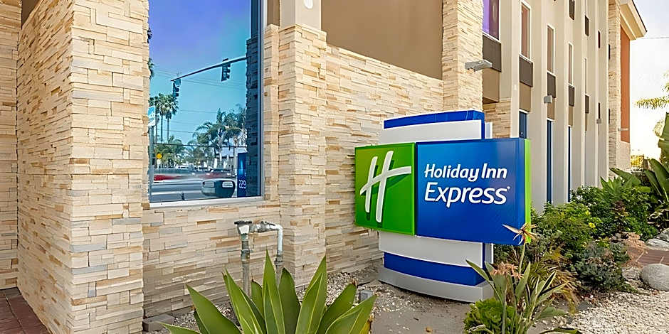 Holiday Inn Express Anaheim West By IHG