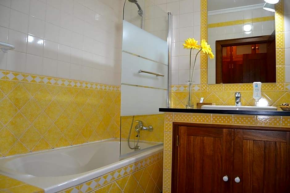 Monte da Floresta B&B