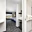 Holiday Inn Express Kansas City North Parkville By IHG