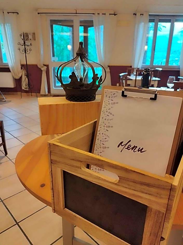 Hotel Pineta Ristorante country house in Fabriano