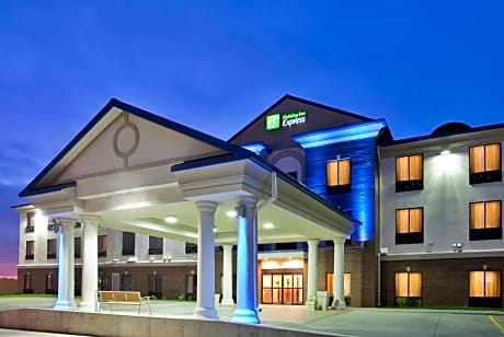 Holiday Inn Express Hotel & Suites McPherson By IHG