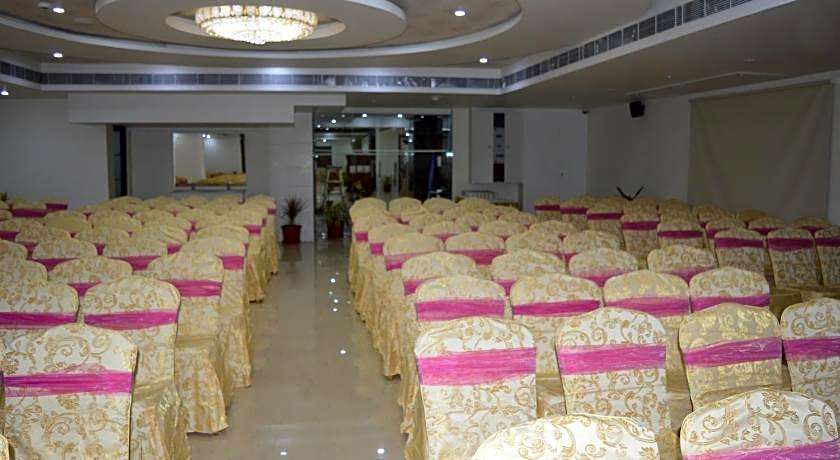 Hotel Diamonds Pearl