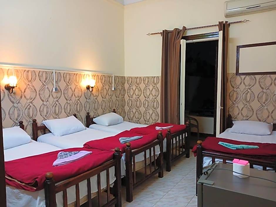 New Palace Hotel