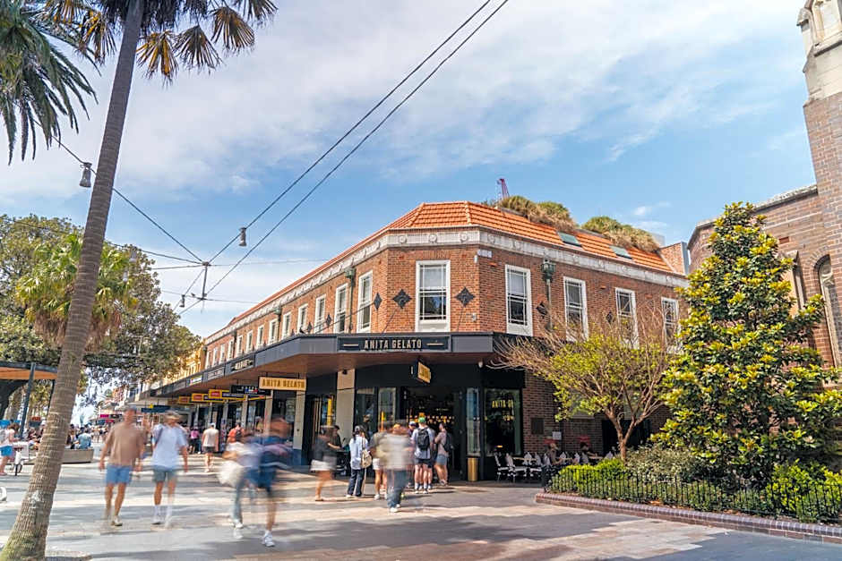 Manly Beach Guesthouse