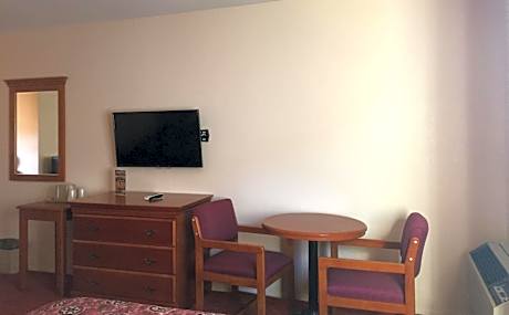 Queen Room with Two Queen Beds - Smoking