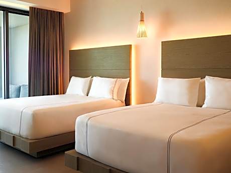 Delight Queen Room with Two Queen Beds and Ocean View