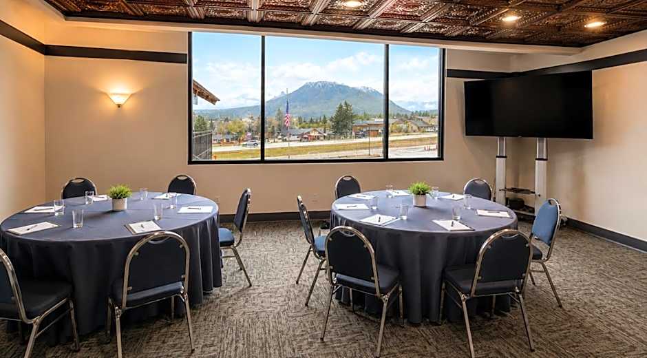 Expedition Lodge Estes Park at Rocky Mtn National Park