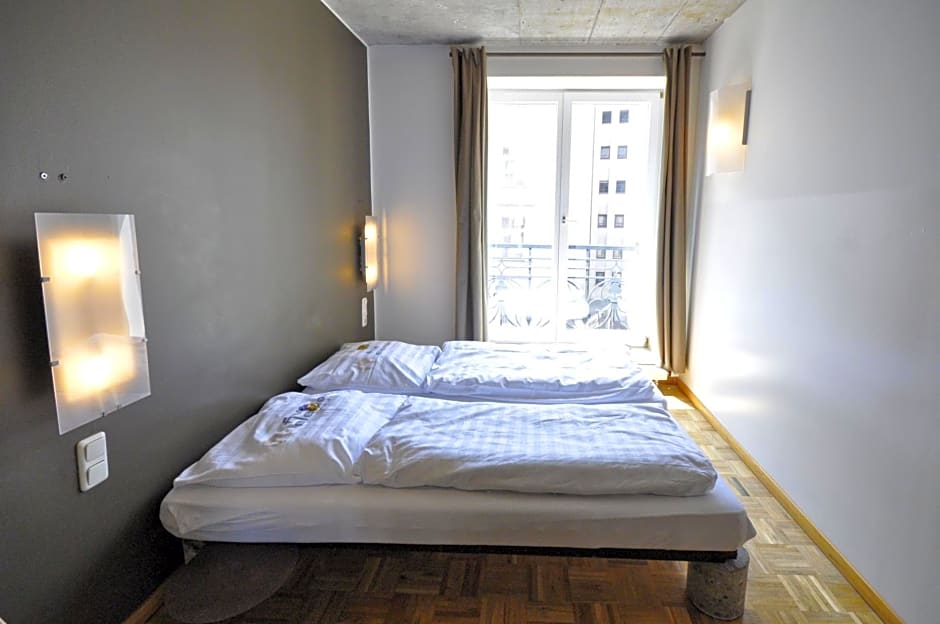 Five Elements Hostel
