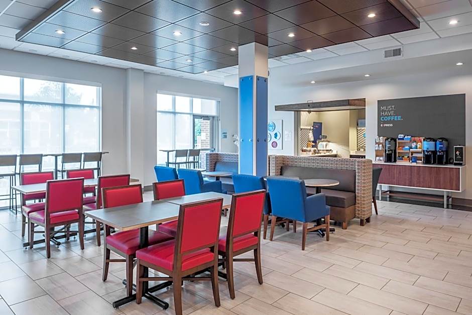 Holiday Inn Express and Suites St Louis-Chesterfield By IHG